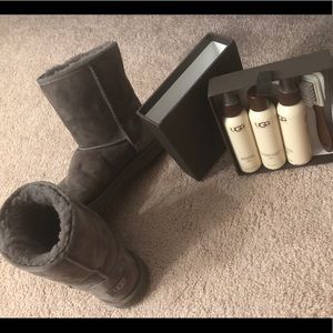 Classic Short Uggs- Grey